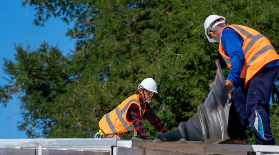Professional gutter cleaning in West Point, CA